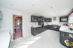 KITCHEN- click for photo gallery